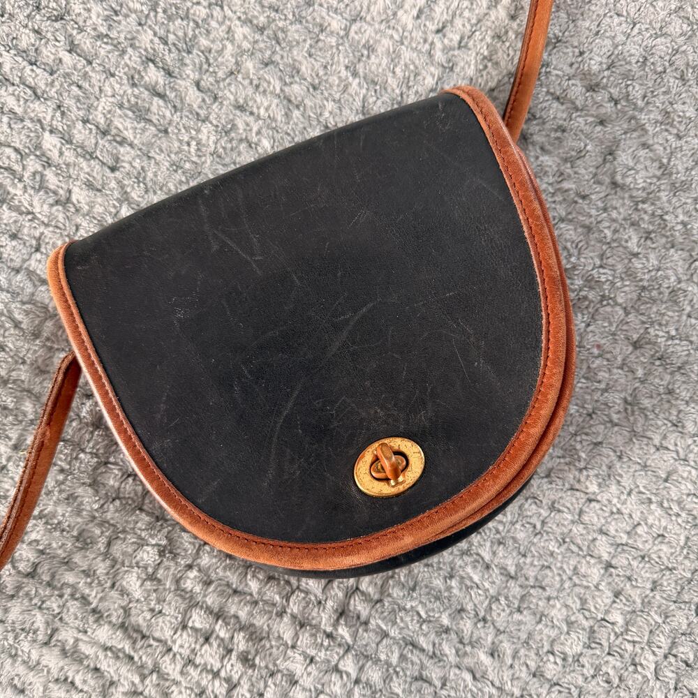 Coach Vintage Mini Half Moon Crossbody Spectator Bag Black W Brown Trim Leather - Picture 2 of 10
